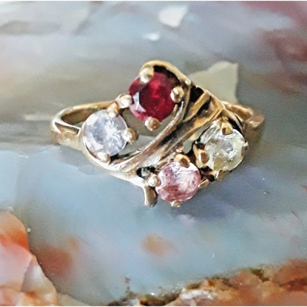 Vintage 4 Stone 10K Yellow Gold Ring Sapphire Ruby